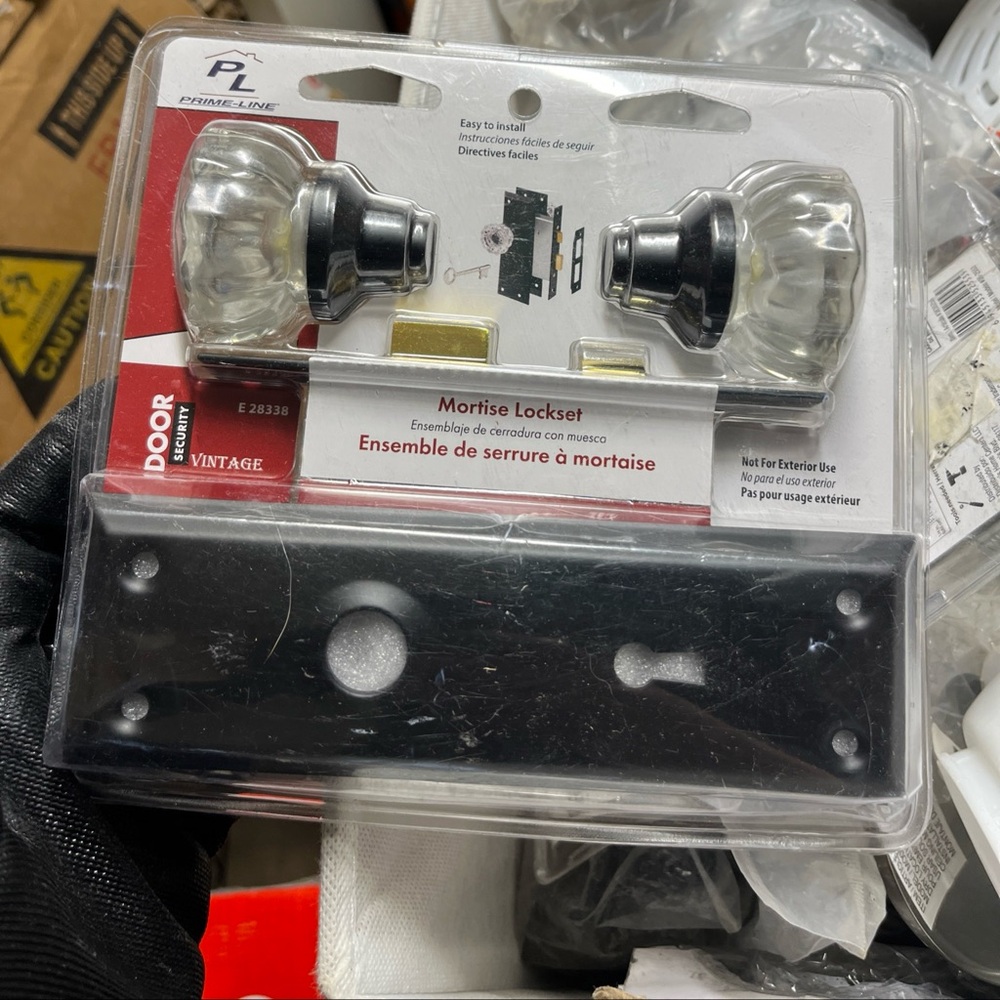 Prime-Line Mortise Lockset with Clear Knobs